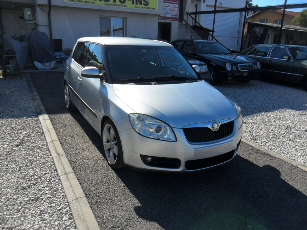 Skoda Fabia 1.6i Sport AVTOMAT - изображение 2