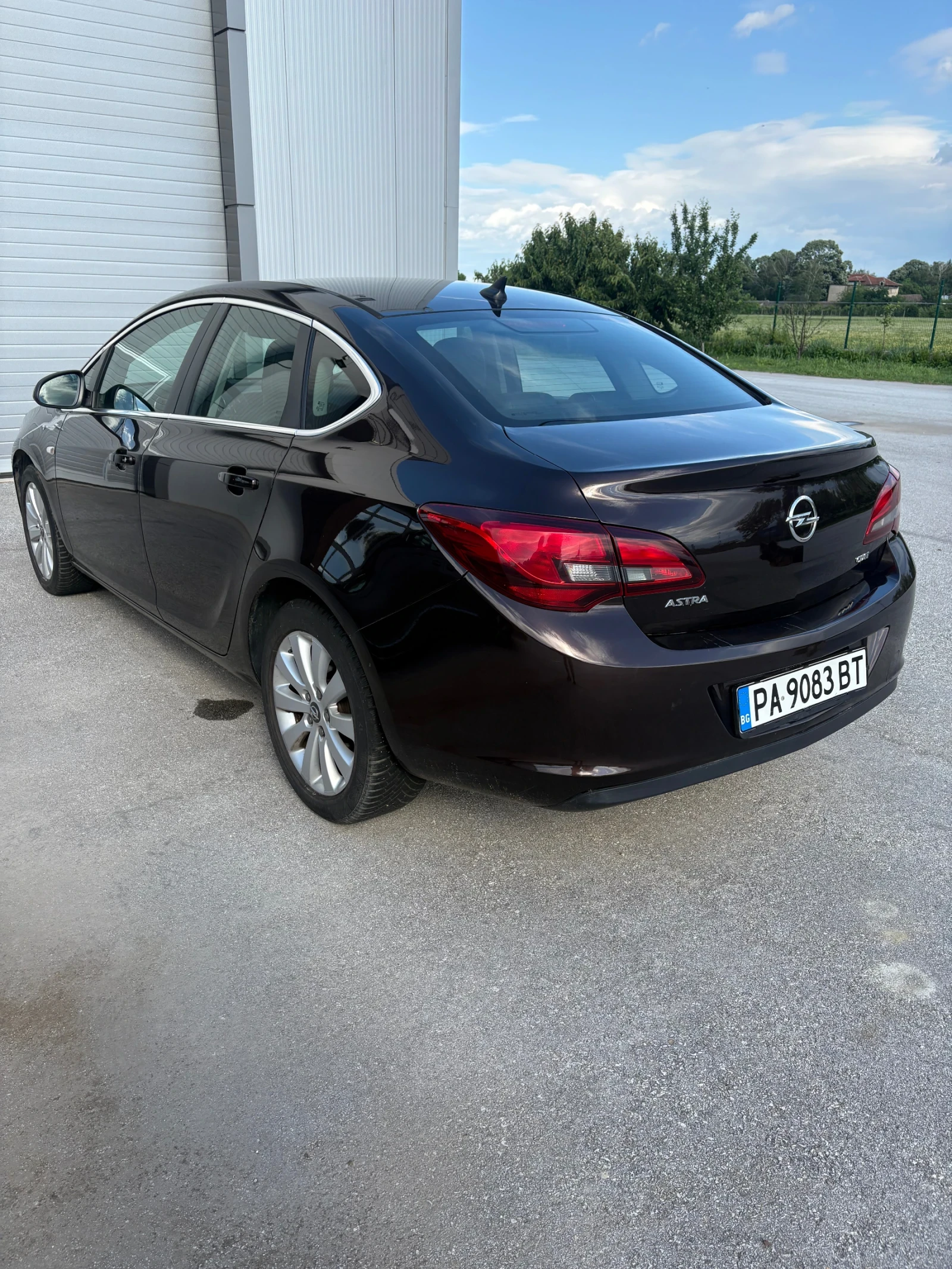 Opel Astra 1.6D - изображение 4