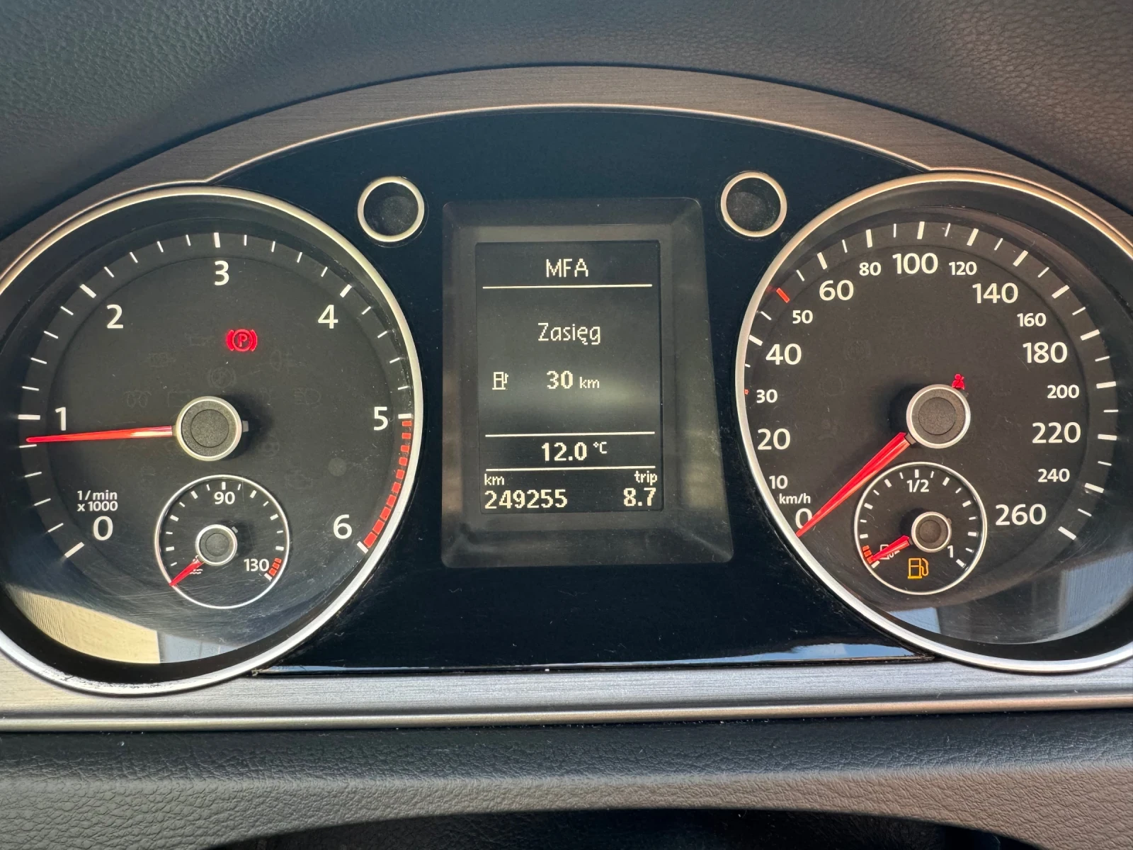 VW Passat 2.0 TDI 140..  | Mobile.bg   14