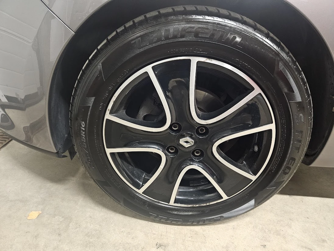 Renault Clio  - изображение 6