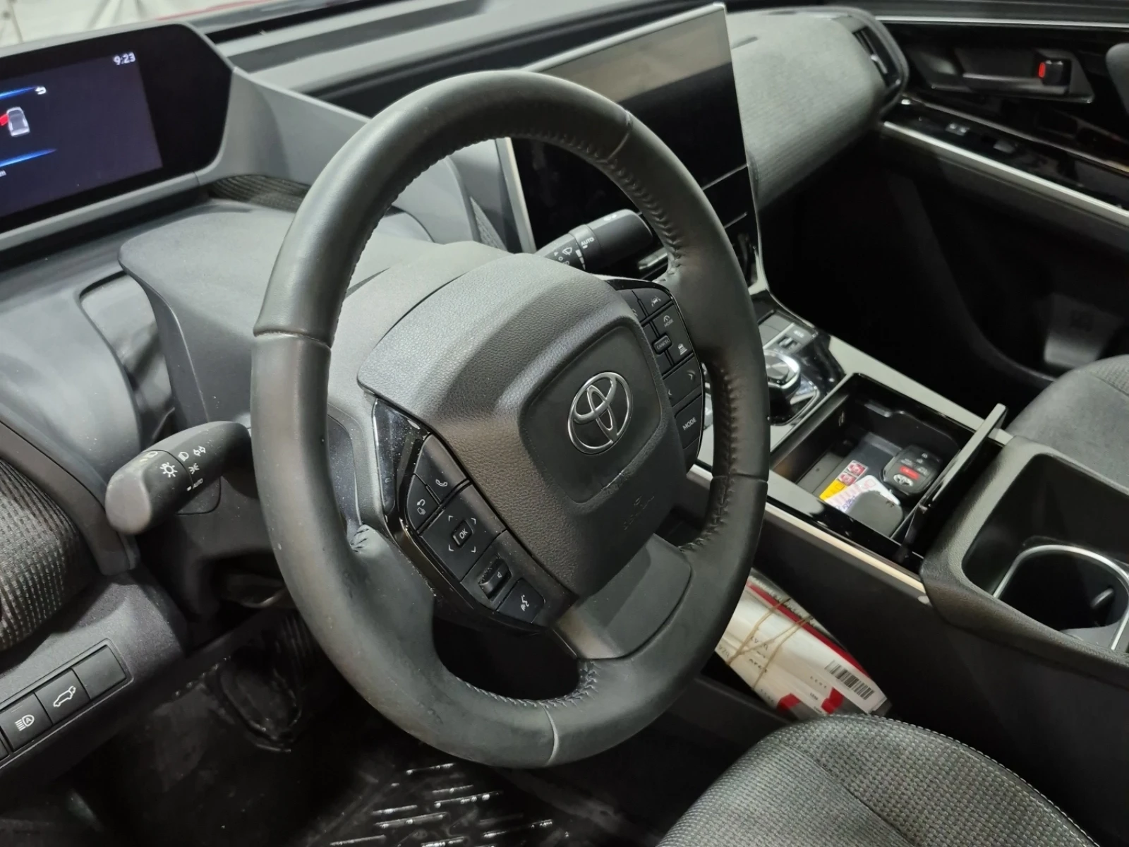 Toyota bZ4X XLE AWD - изображение 9