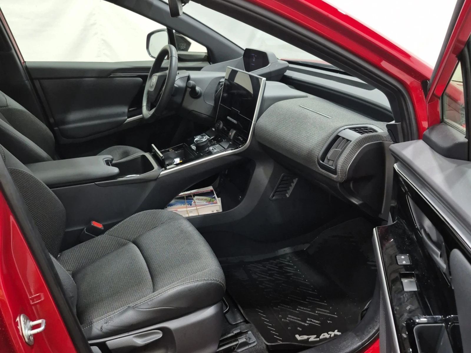 Toyota bZ4X XLE AWD | Mobile.bg � ����������� 16