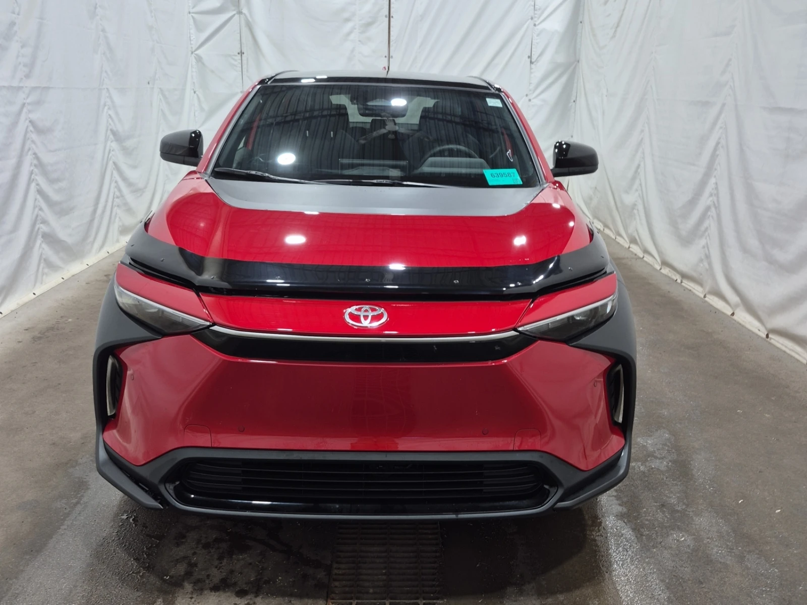 Toyota bZ4X XLE AWD - изображение 6