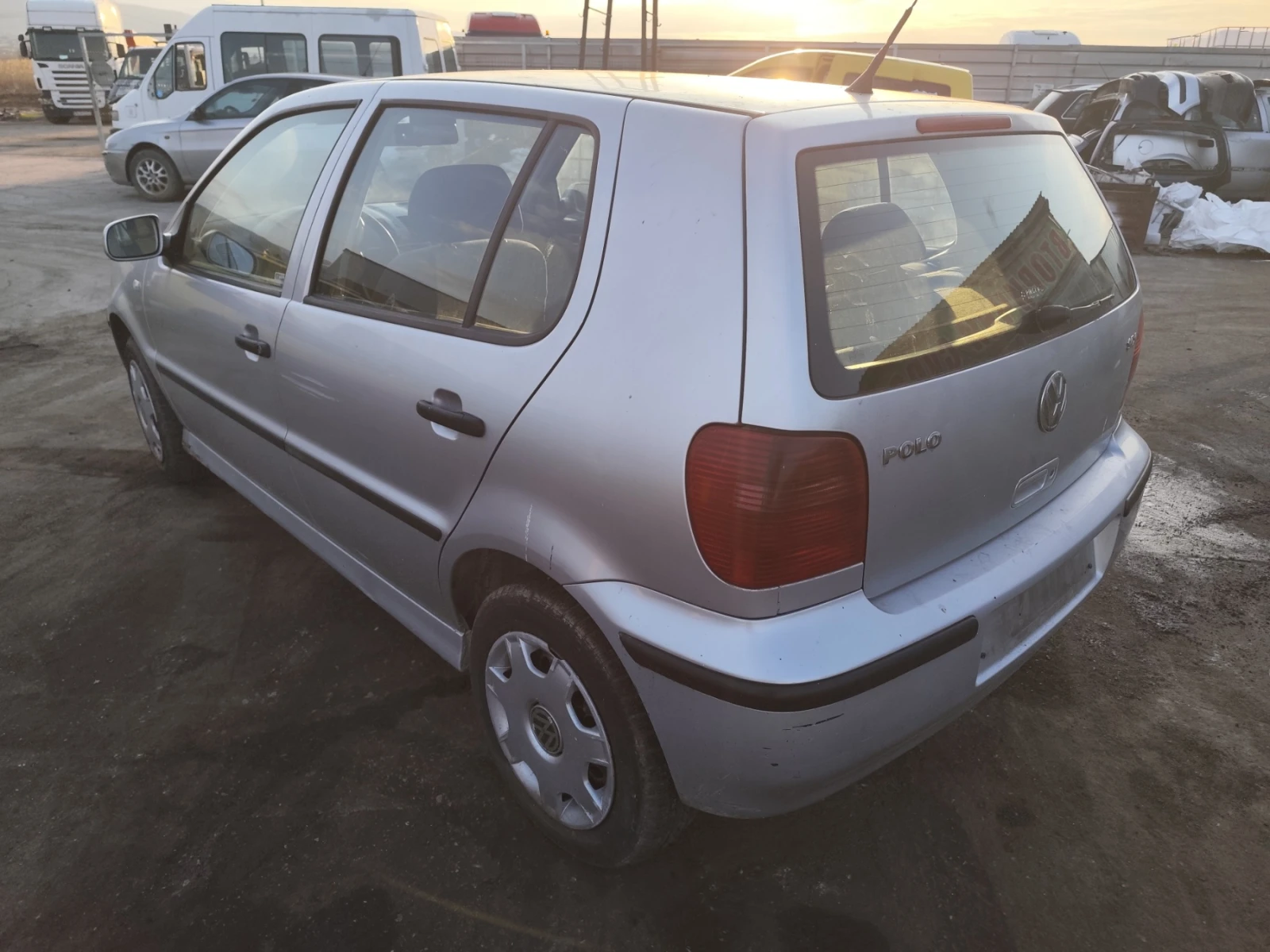 VW Polo 1.9SDI, снимка 4 - Автомобили и джипове - 53980695