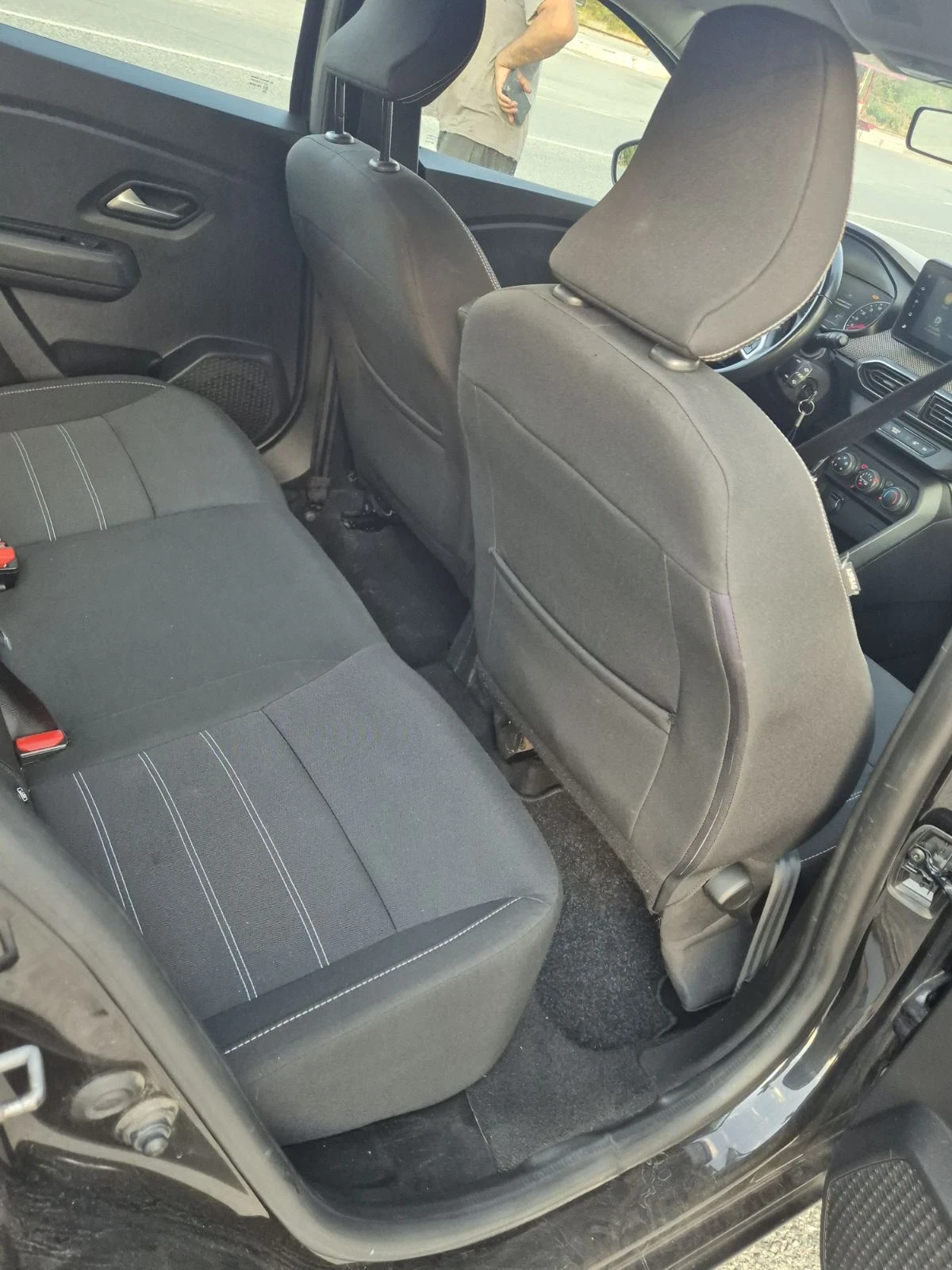 Dacia Sandero 1.0 бензин/газ, снимка 7 - Автомобили и джипове - 54085798