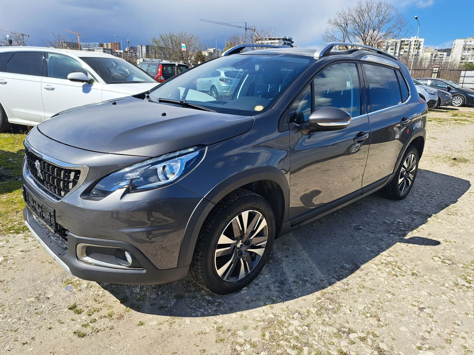 Peugeot 2008 Бензин 110 к. , снимка 3 - Автомобили и джипове - 54181759