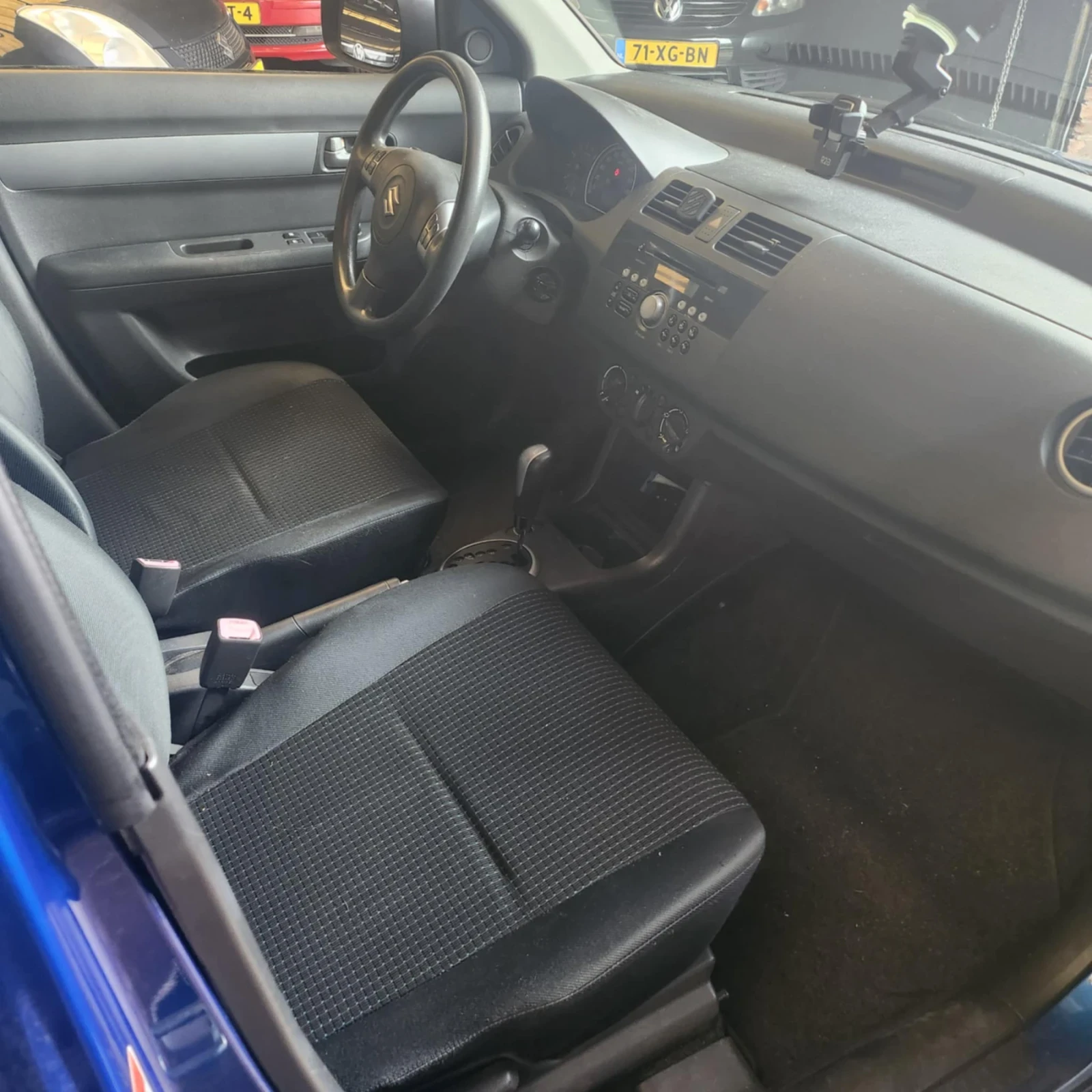 Suzuki Swift 1.5i, снимка 5 - Автомобили и джипове - 54281038