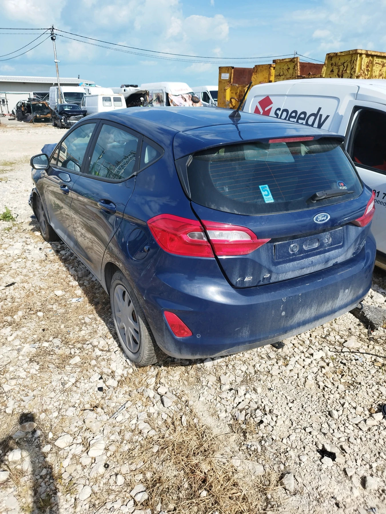 Ford Fiesta 1.1Ti-VCT  XYJE, снимка 3 - Автомобили и джипове - 54630293