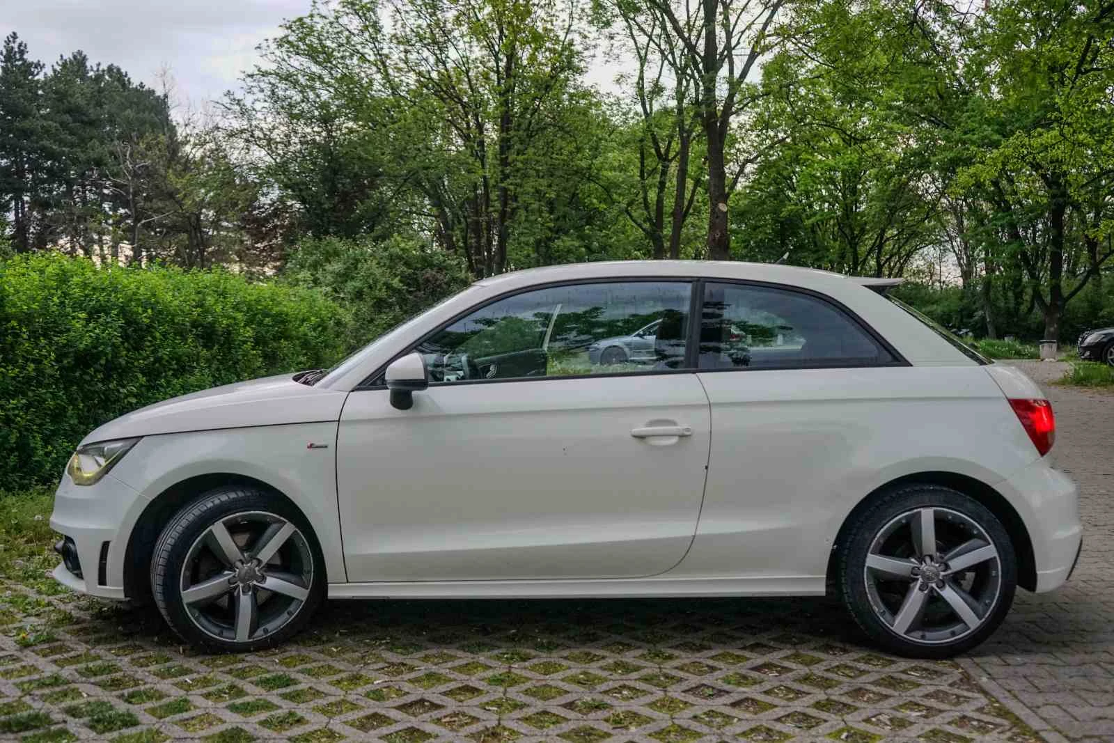 Audi A1 1.4 TFSI S-line S tronic, снимка 5 - Автомобили и джипове - 54723616
