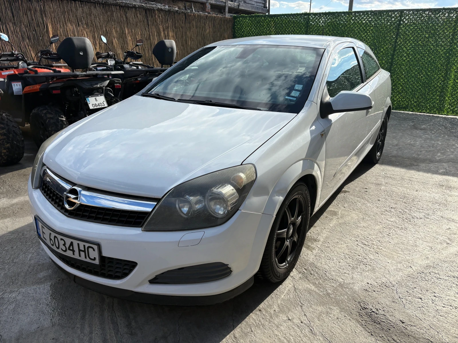 Opel Astra 1.4 бензин, 2007 година, снимка 2 - Автомобили и джипове - 54961956