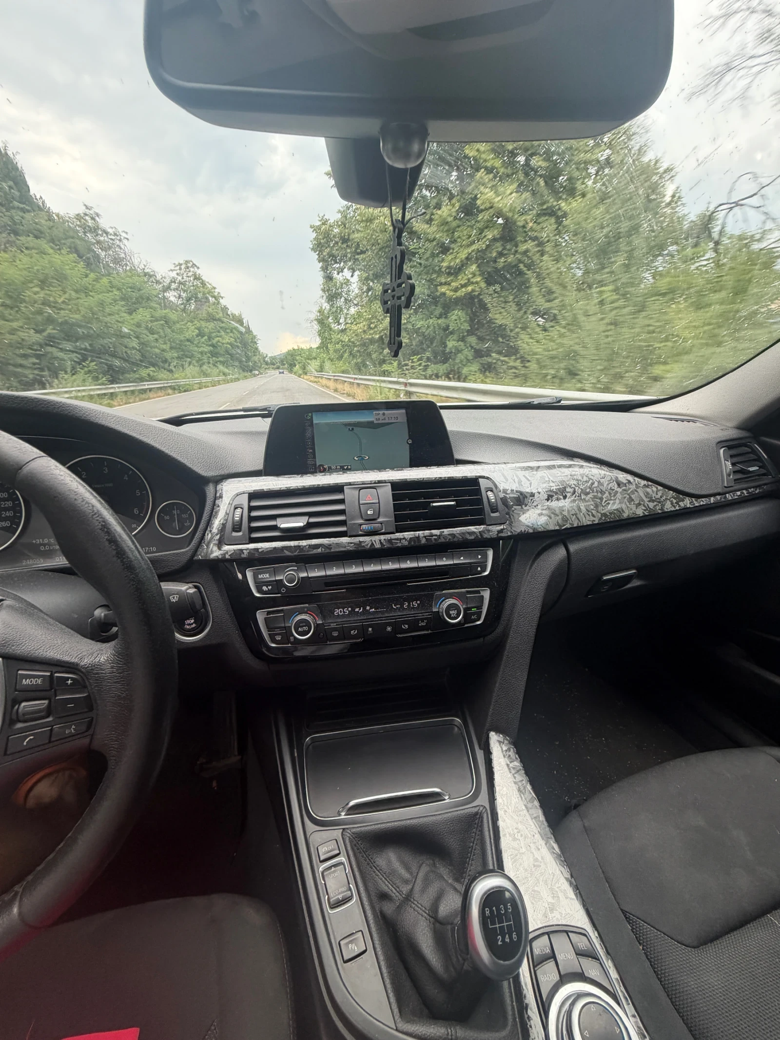BMW 318 2.0d Xdrive (нова верига!!!), снимка 5 - Автомобили и джипове - 55315774