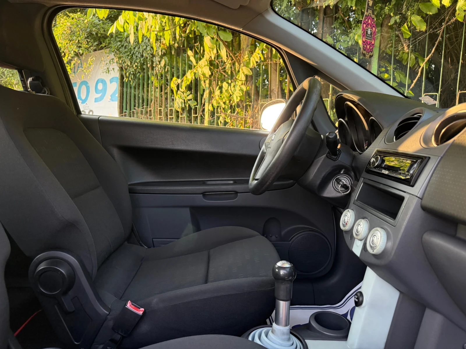 Mitsubishi Colt 1.1 , снимка 10 - Автомобили и джипове - 55441248
