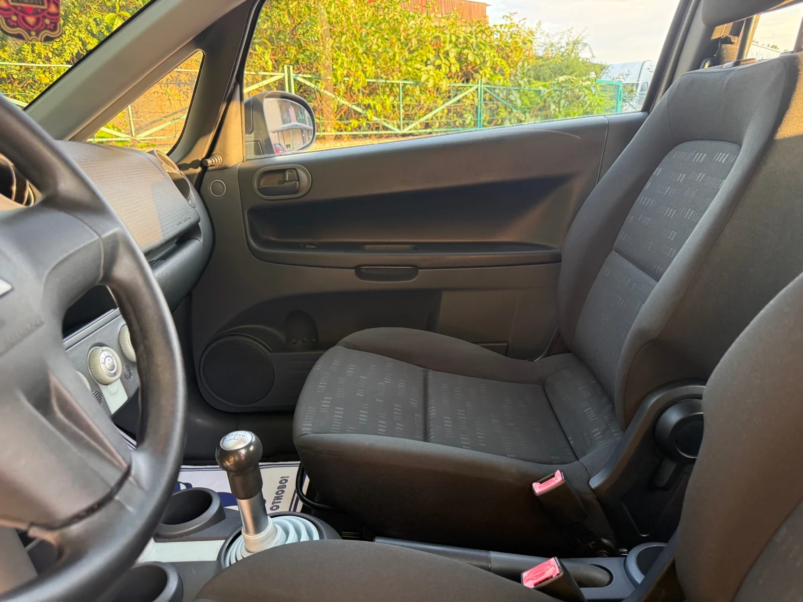 Mitsubishi Colt 1.1 , снимка 11 - Автомобили и джипове - 55441248