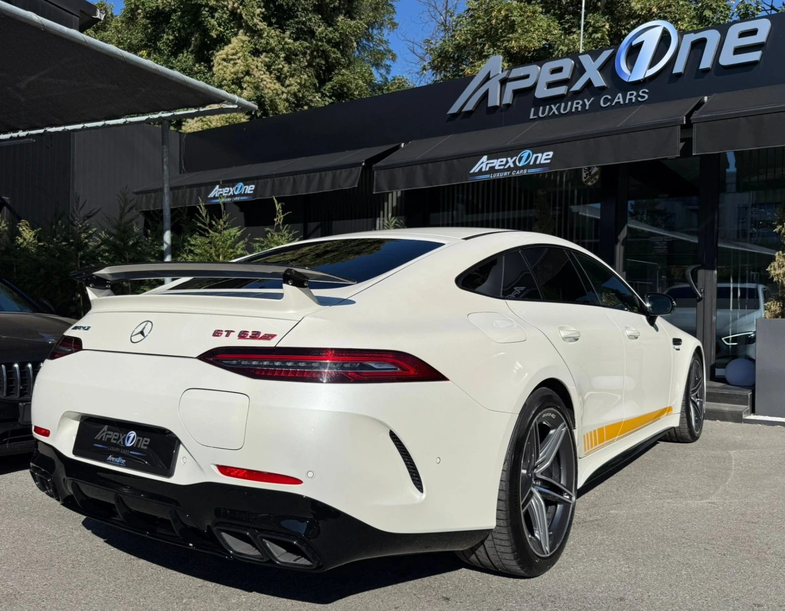 Mercedes-Benz AMG GT  63S E-Performance / Carbon Ceramic/BURM/360, снимка 6 - Автомобили и джипове - 55961649