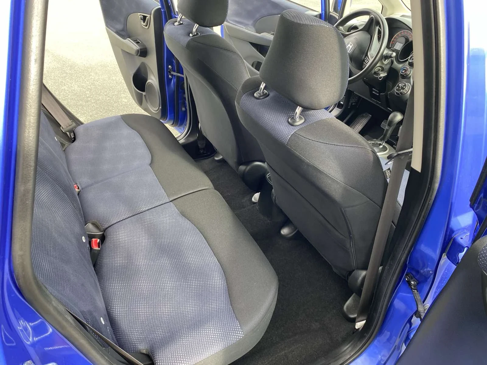 Honda Jazz, снимка 17 - Автомобили и джипове - 56085893