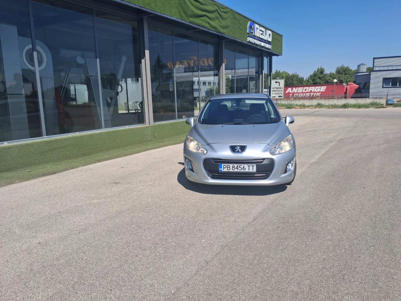 Peugeot 308