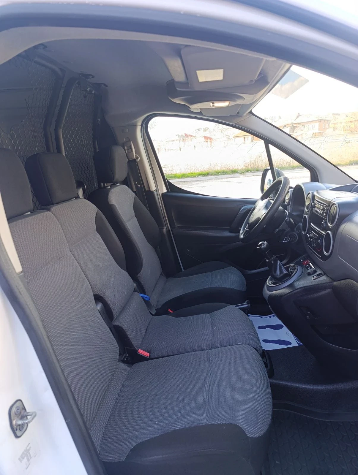 Citroen Berlingo 1.6 Пикап, снимка 16 - Автомобили и джипове - 56144662