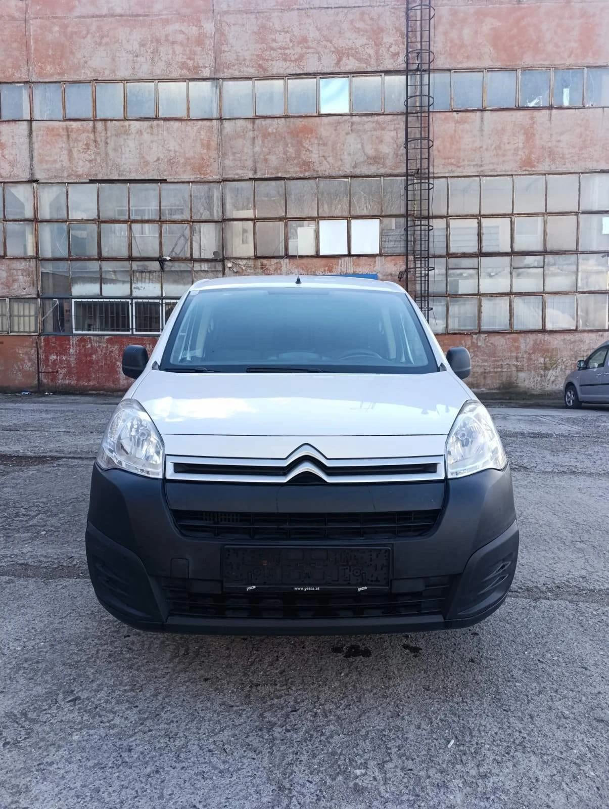 Citroen Berlingo 1.6 Пикап