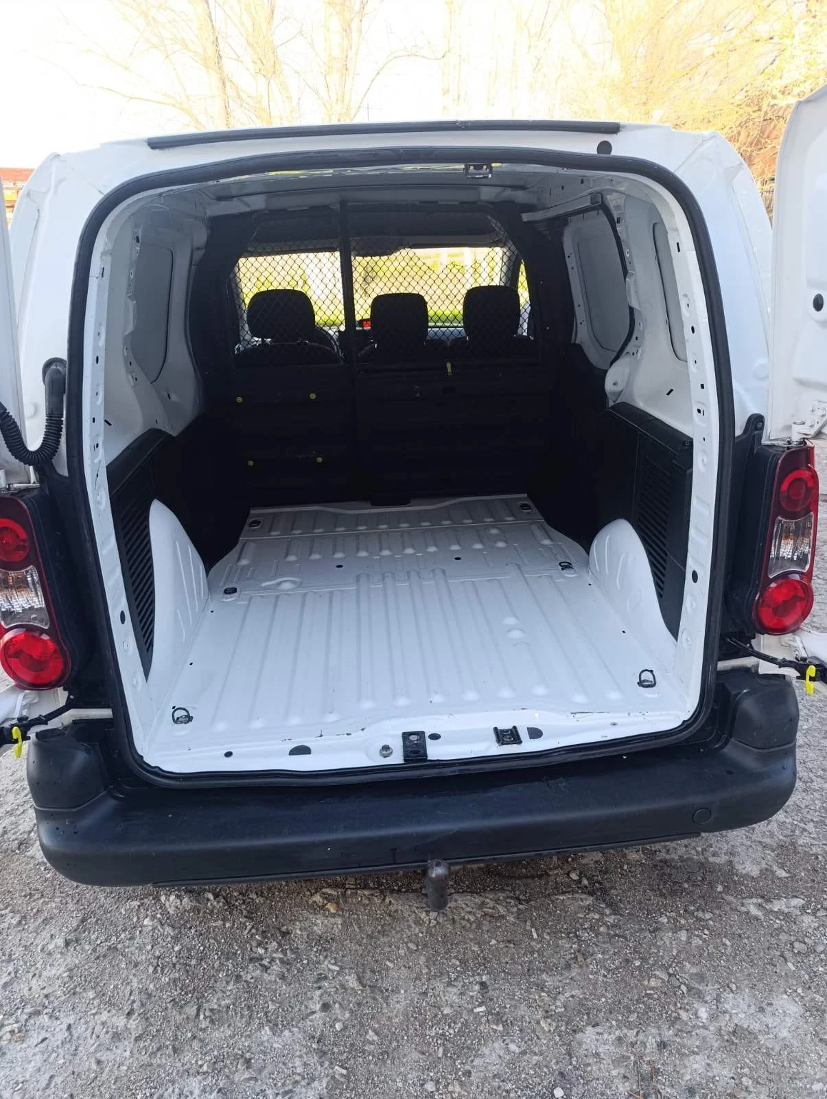 Citroen Berlingo 1.6 Пикап, снимка 4 - Автомобили и джипове - 56144662