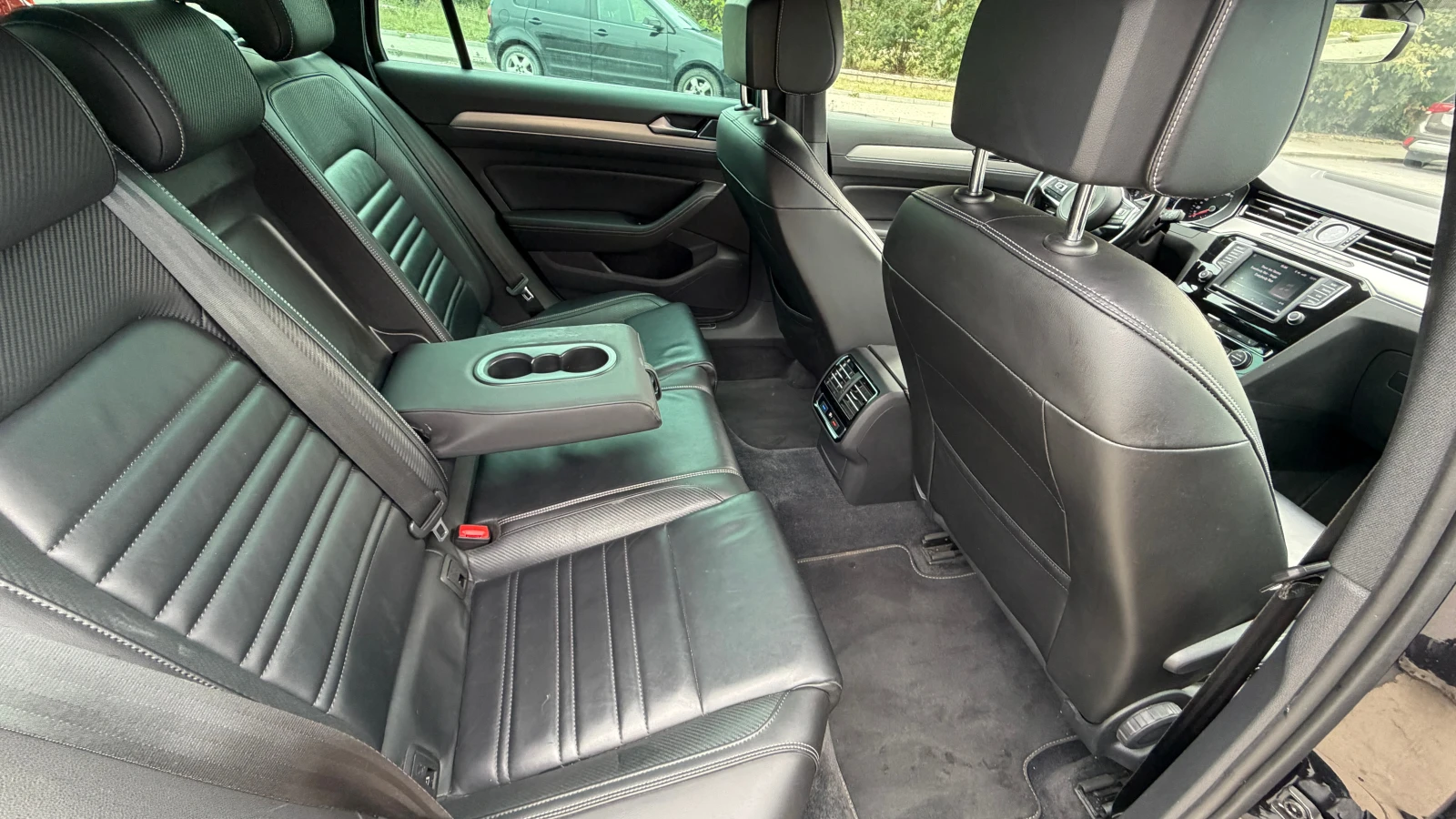 VW Passat 8, снимка 13 - Автомобили и джипове - 56248172