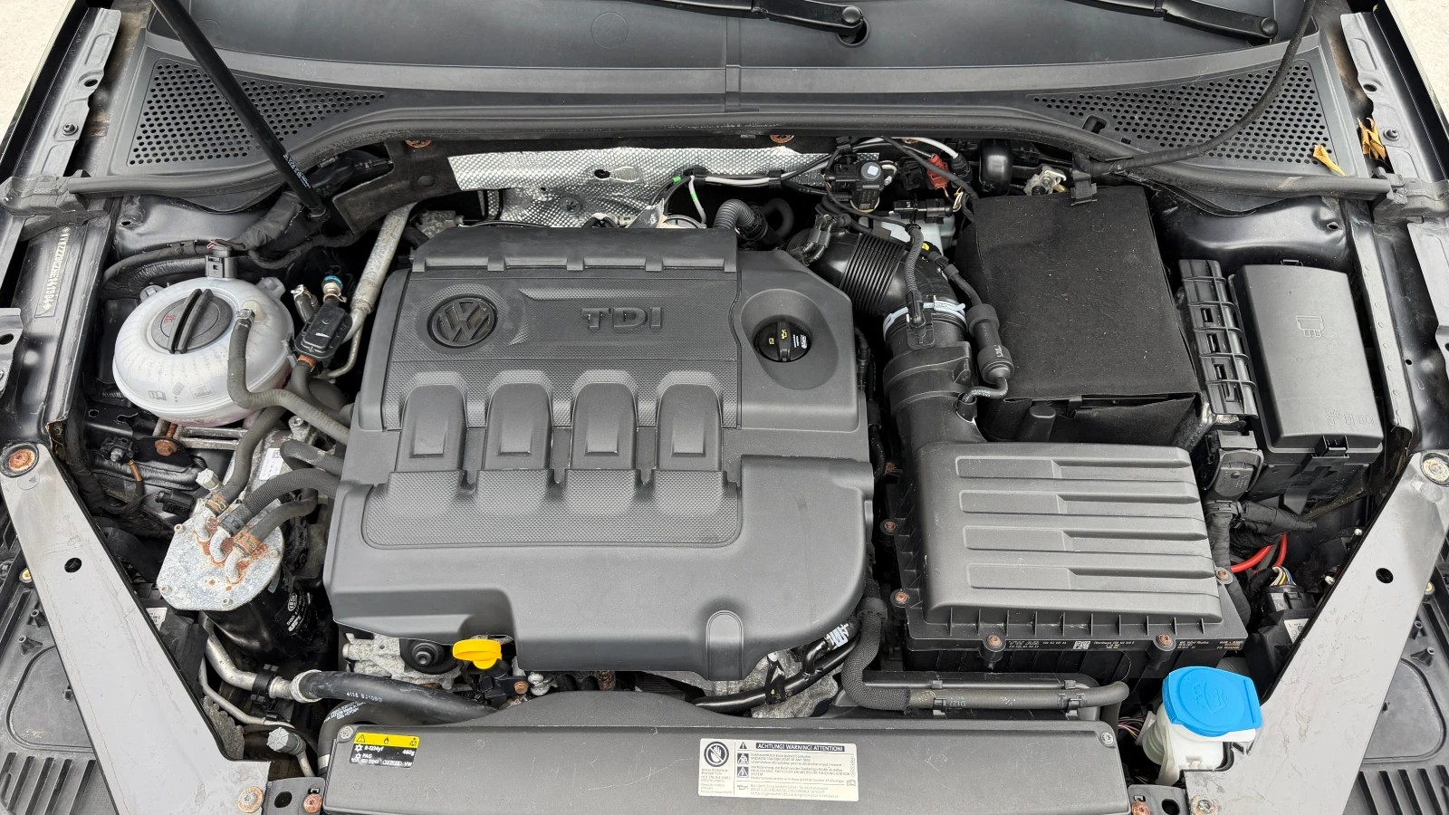 VW Passat 8, снимка 17 - Автомобили и джипове - 56248172