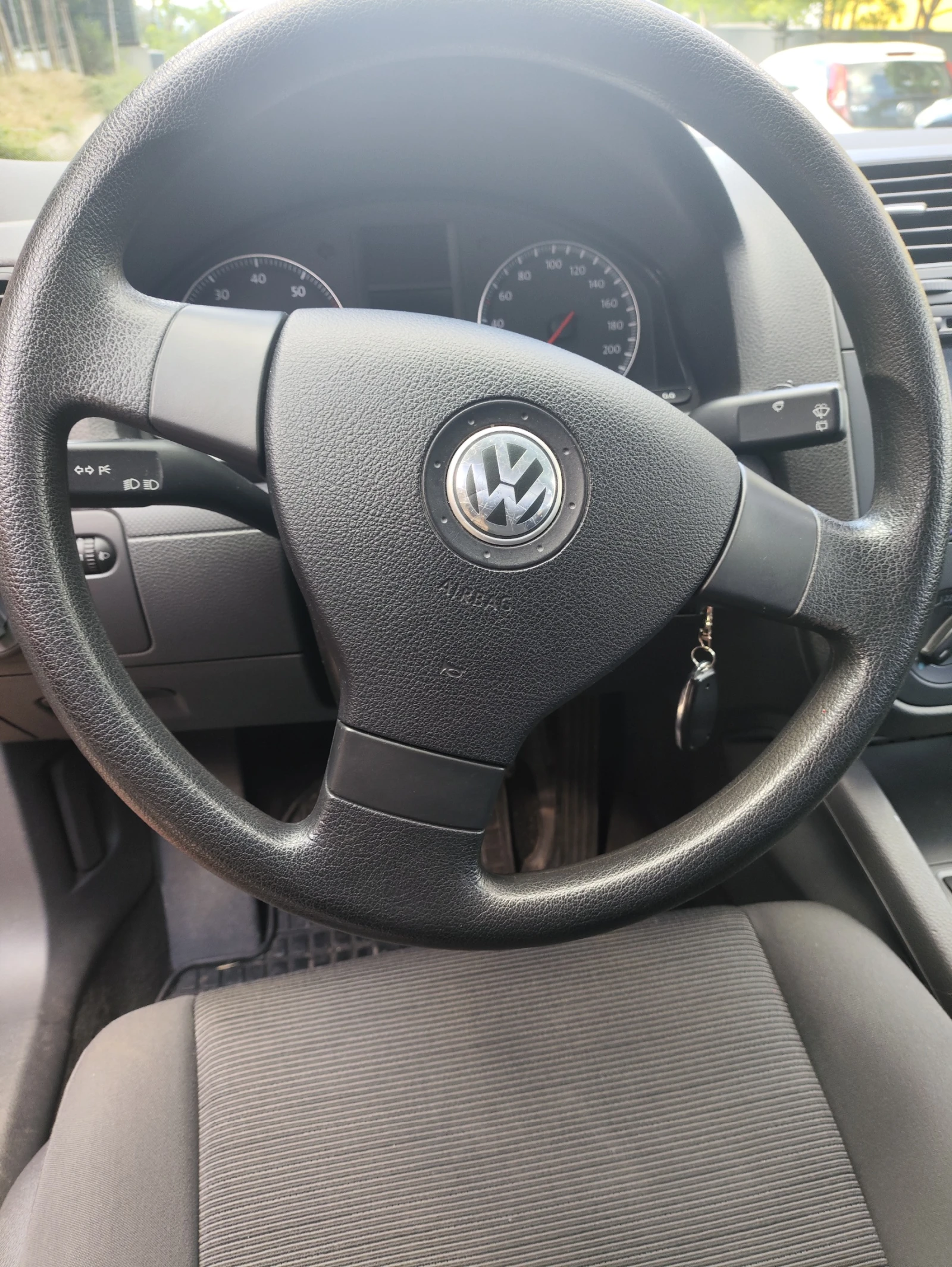 VW Golf 1.4, снимка 4 - Автомобили и джипове - 56276040