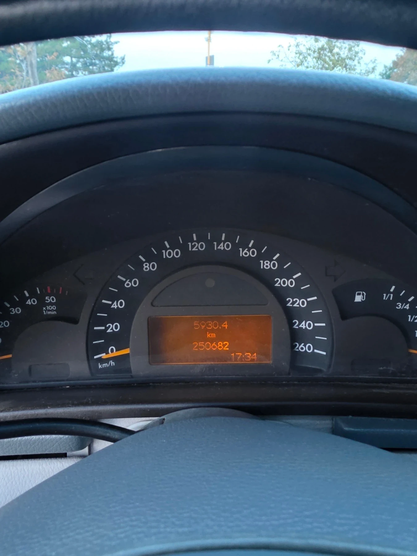 Mercedes-Benz C 220  2, 2CDI   Обслужен!, снимка 10 - Автомобили и джипове - 56601505