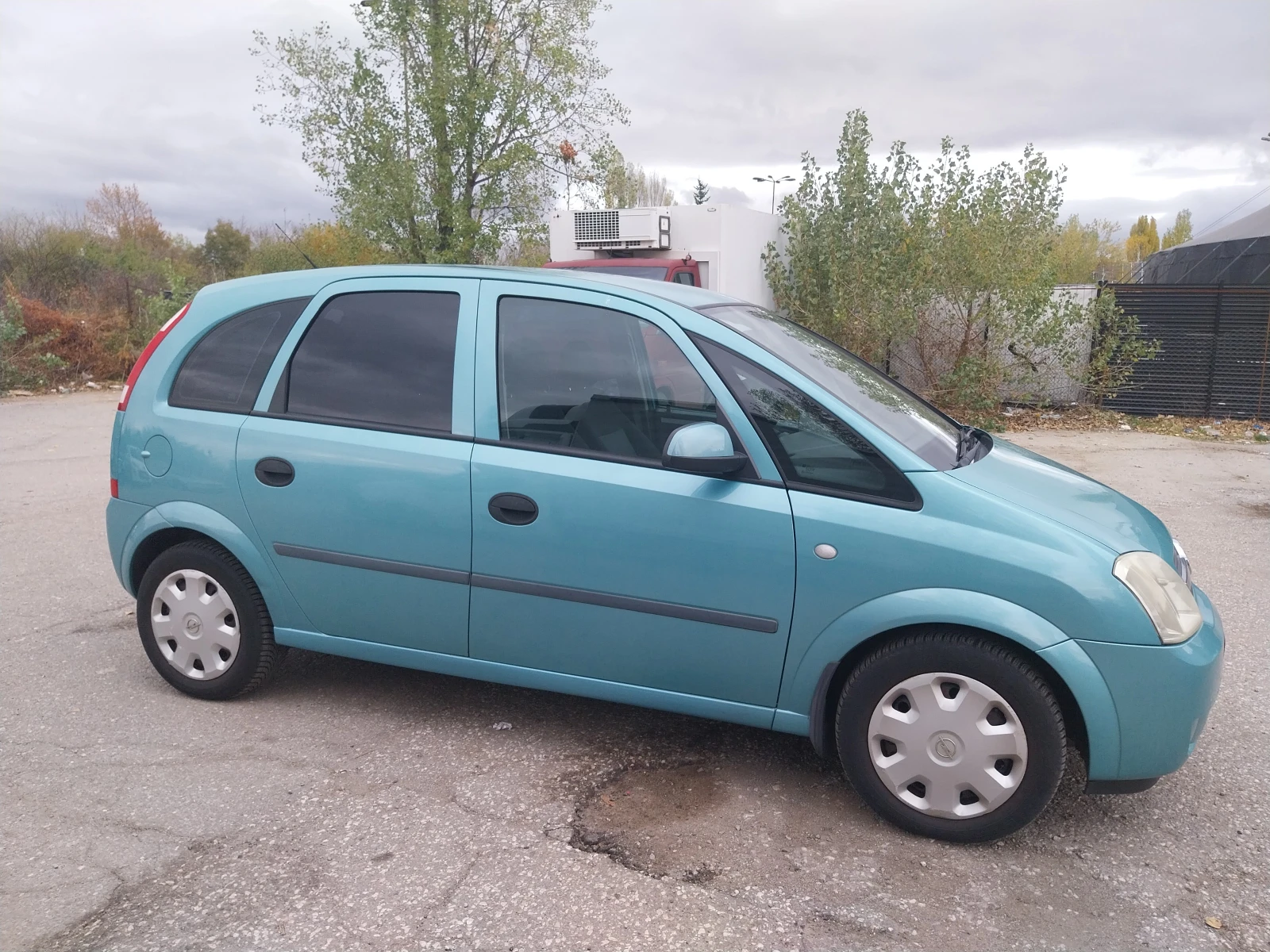Opel Meriva 1.6клима  гаражен , снимка 8 - Автомобили и джипове - 56713632
