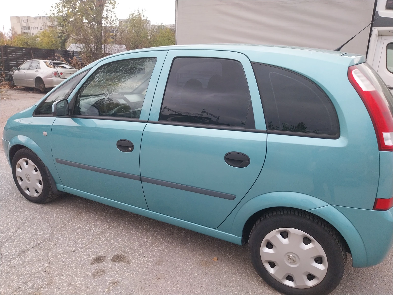 Opel Meriva 1.6клима  гаражен , снимка 12 - Автомобили и джипове - 56713632