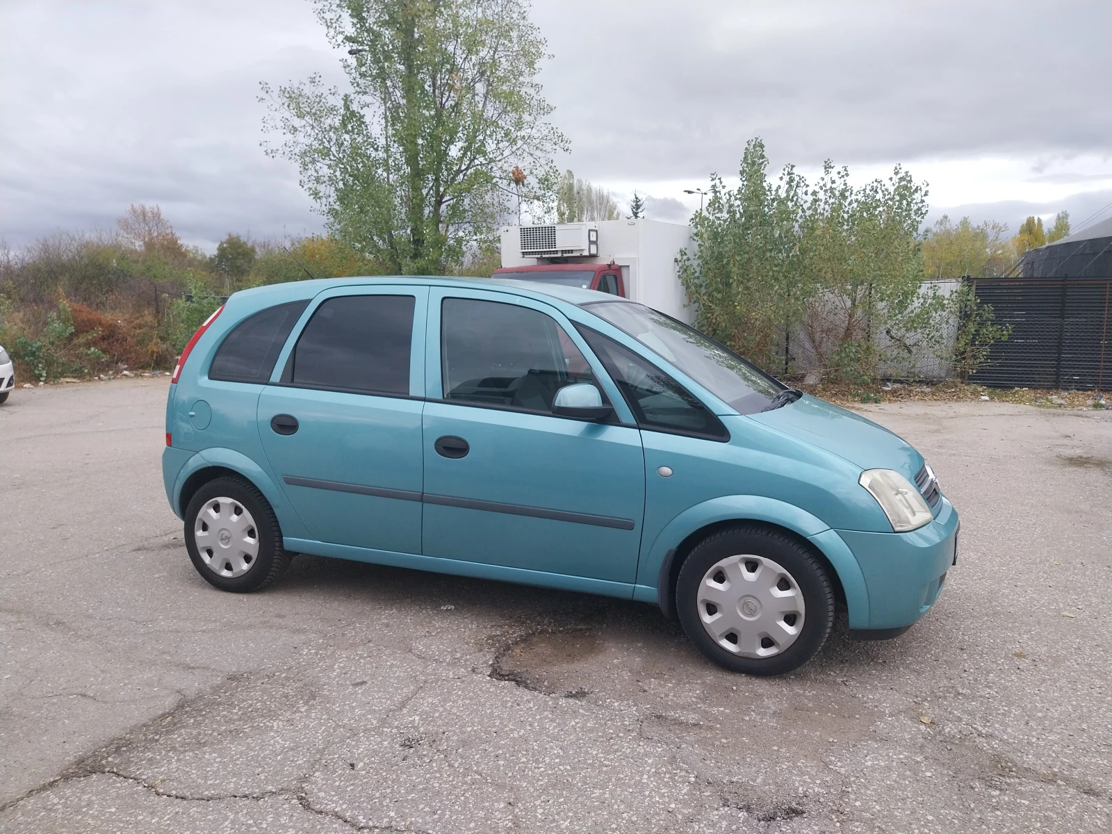 Opel Meriva 1.6клима  гаражен , снимка 5 - Автомобили и джипове - 56713632