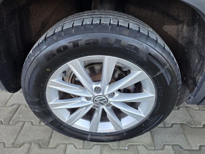 VW Tiguan Full keyless 4x4 dsg, снимка 17 - Автомобили и джипове - 52849367
