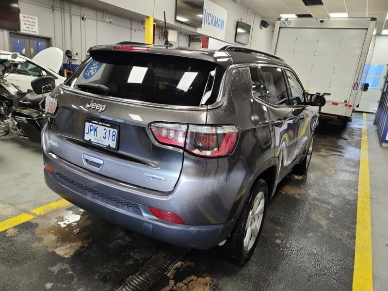 Jeep Compass * NORTH * CARFAX * ЦЕНА ДО БГ, снимка 3 - Автомобили и джипове - 53041074