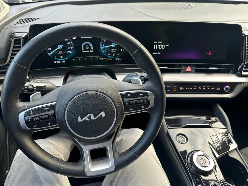 Kia Sportage, снимка 12 - Автомобили и джипове - 53489451