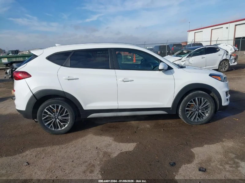 Hyundai Tucson 2.4l Sel, снимка 13 - Автомобили и джипове - 53577495