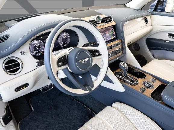 Bentley Bentayga EWB = Azure = Гаранция - изображение 7