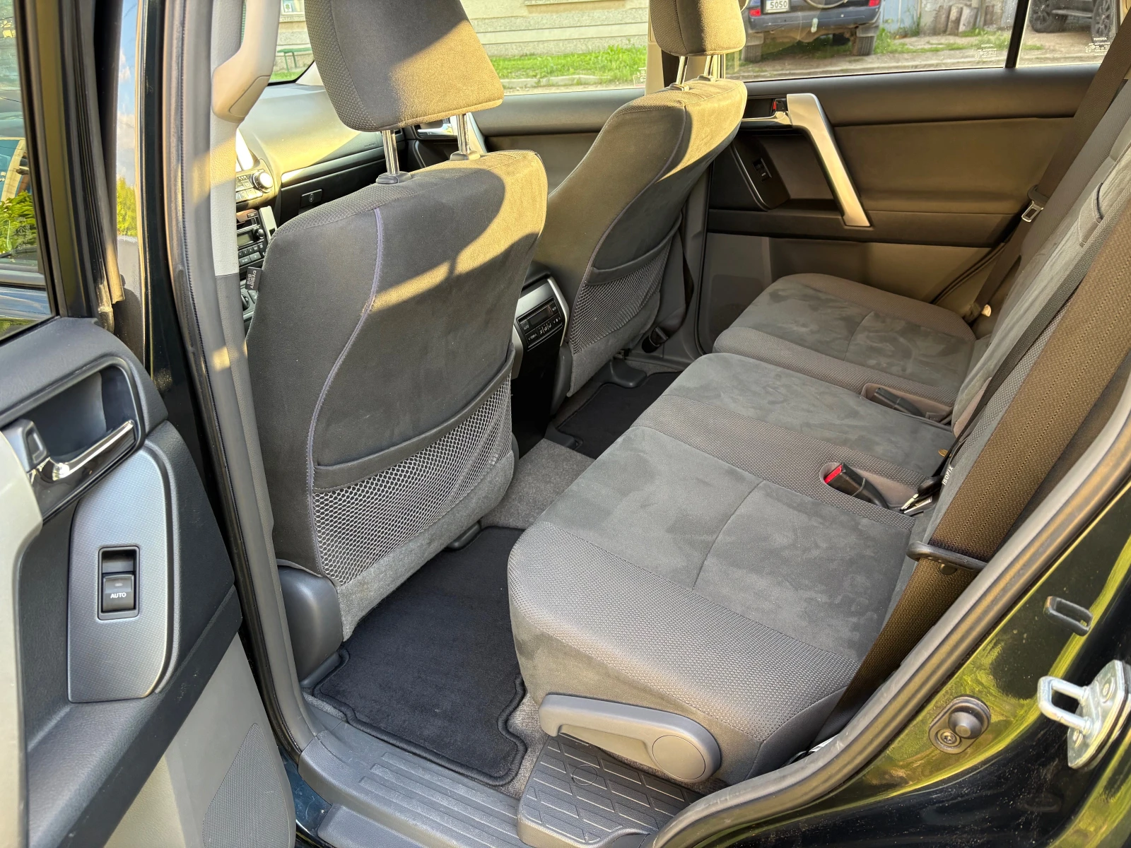 Toyota Land cruiser 150 3.0 от 1 Собственик - изображение 9