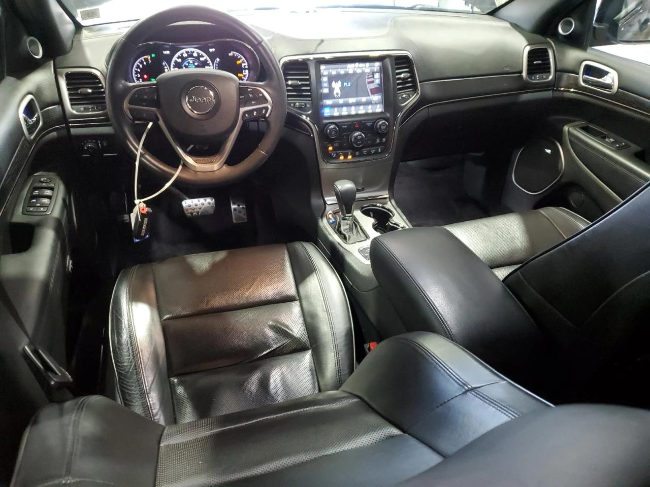 Jeep Grand cherokee OVERLAND Обдух* Harman/Kardon* 8ZF* Дистроник*  - изображение 8