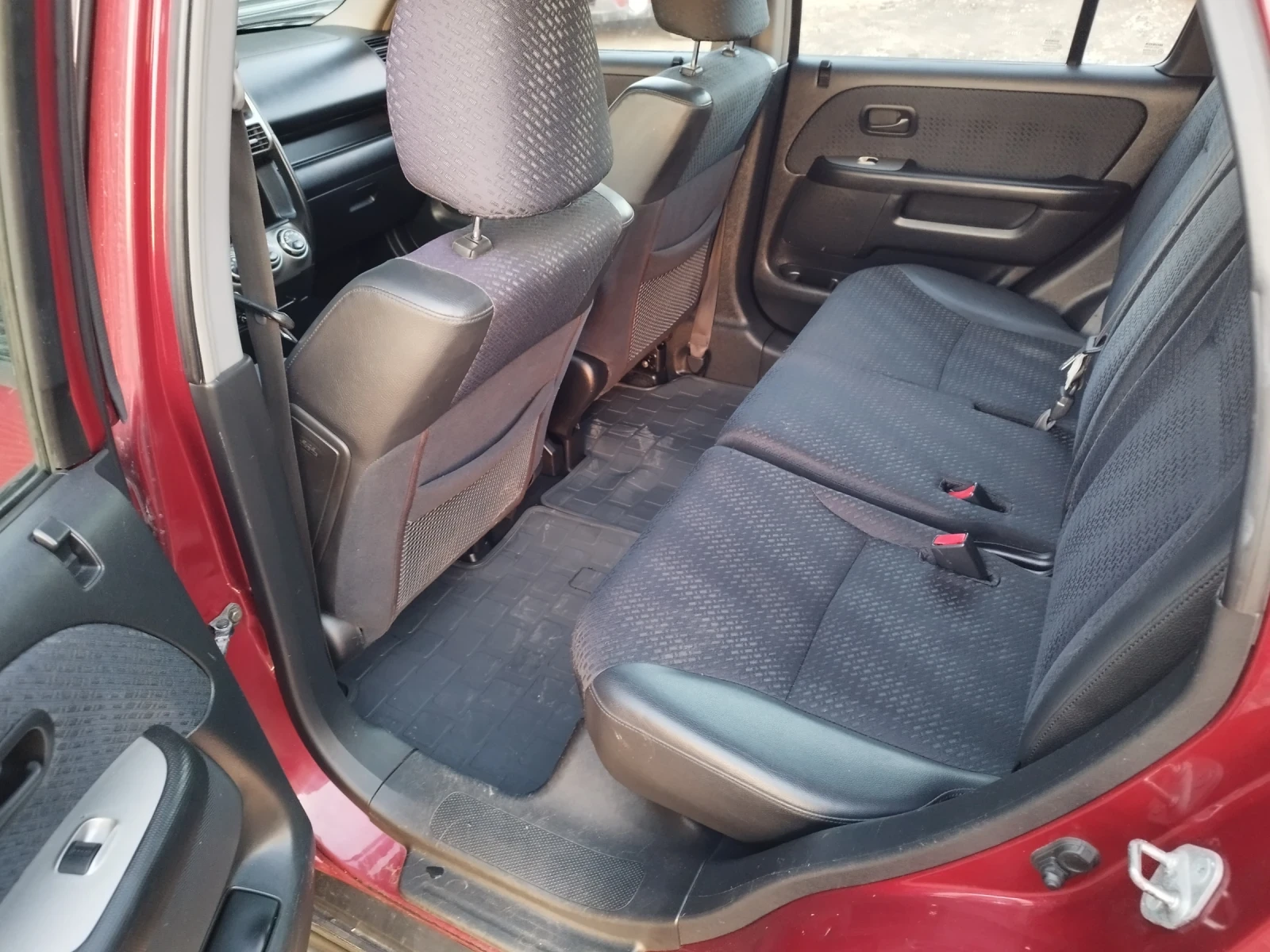 Honda Cr-v 2.0 150 i-vtec, снимка 11 - Автомобили и джипове - 53830254