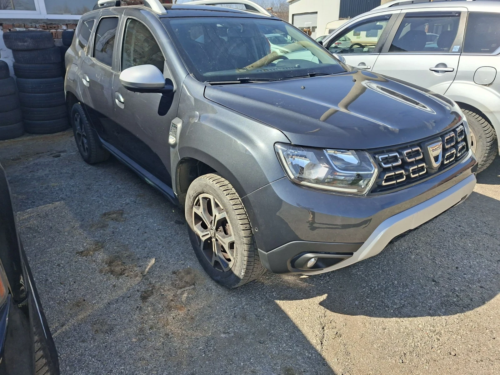 Dacia Duster 1.5 4x4, снимка 3 - Автомобили и джипове - 53846847