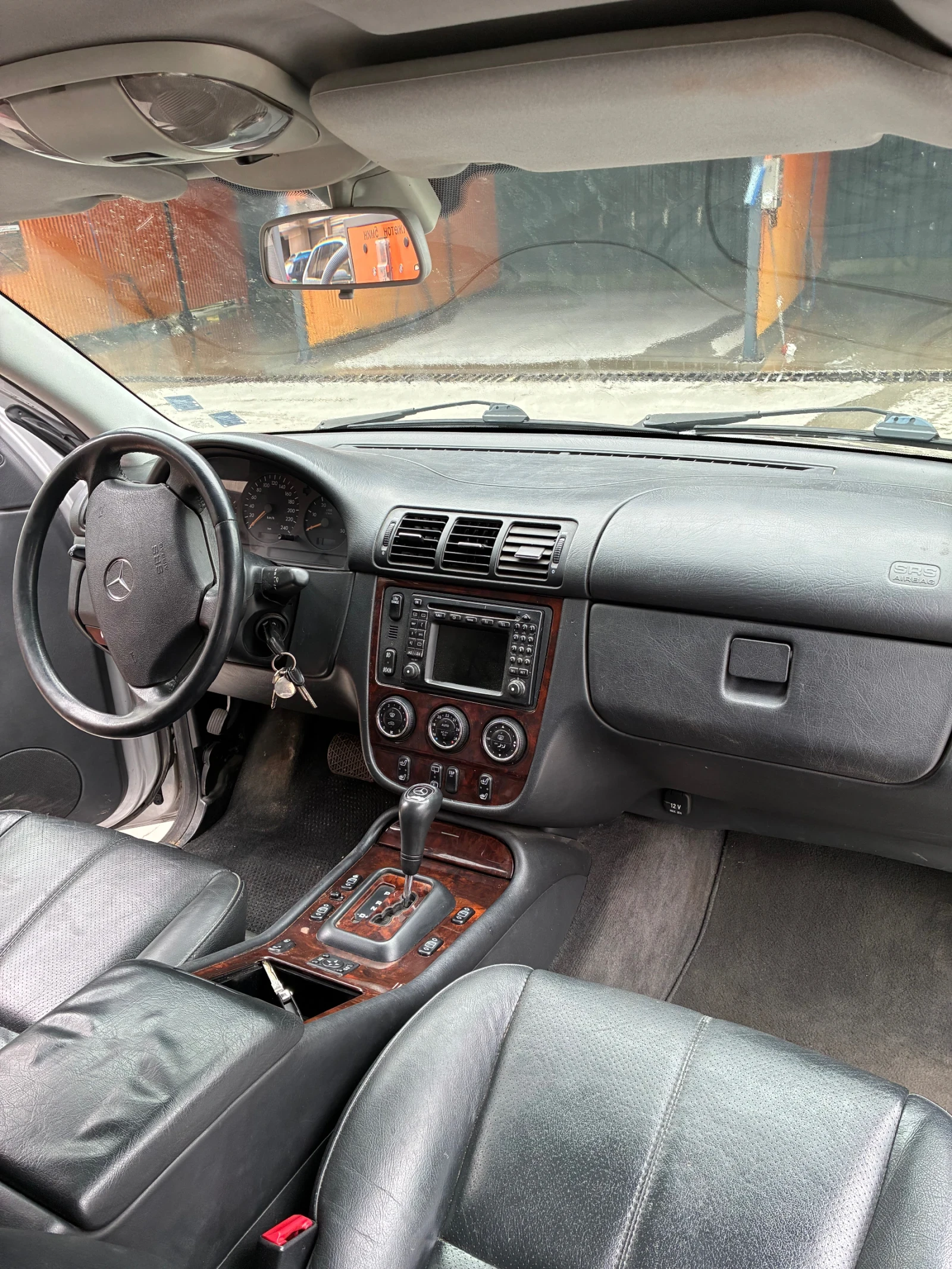 Mercedes-Benz ML 270 2.7 , снимка 13 - Автомобили и джипове - 54376872