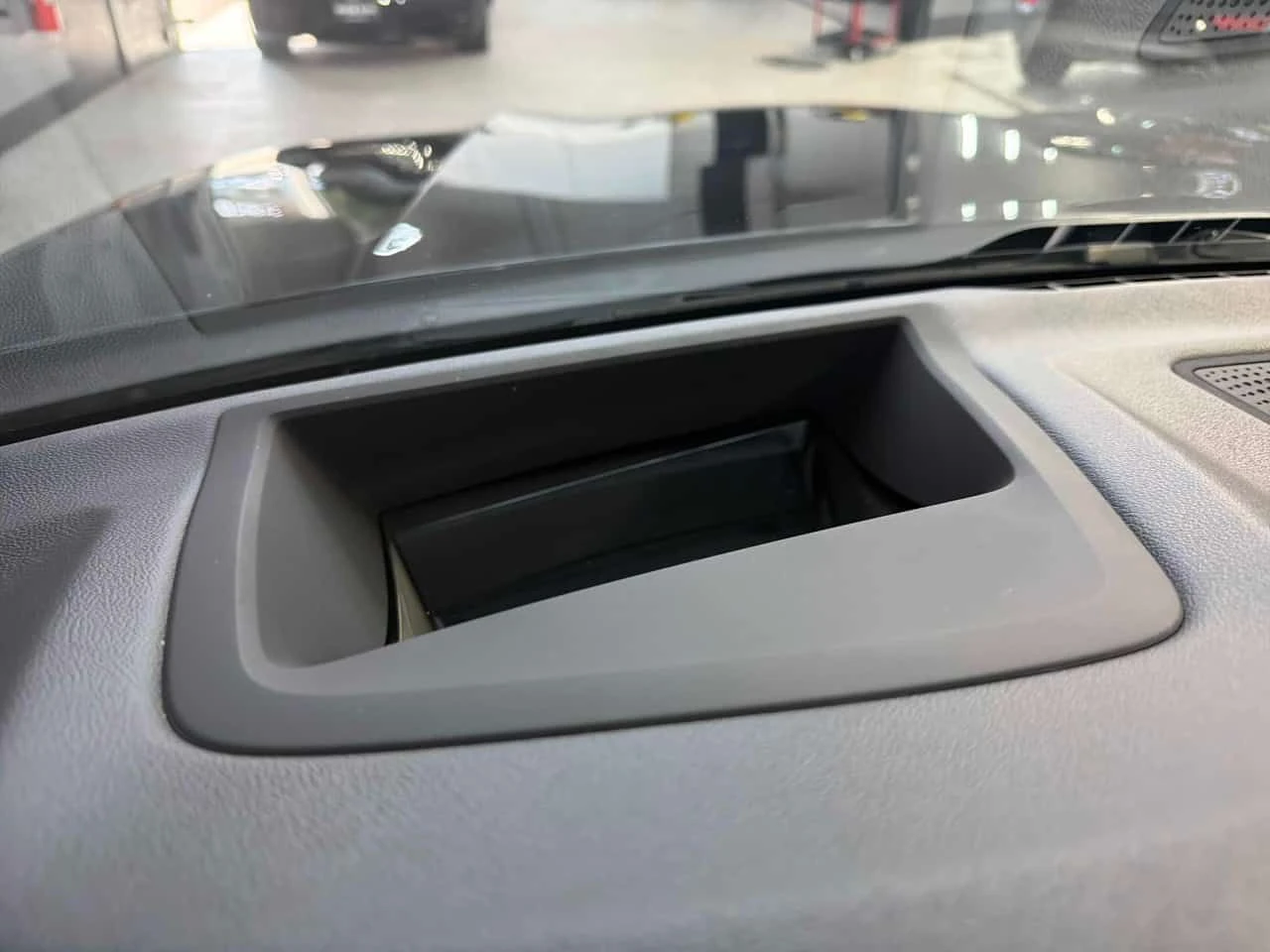BMW X6 xDrive40i | CARFAX | АВТОКРЕДИТ БЕЗ ПЪРВОНАЧАЛНА , снимка 11 - Автомобили и джипове - 55344002