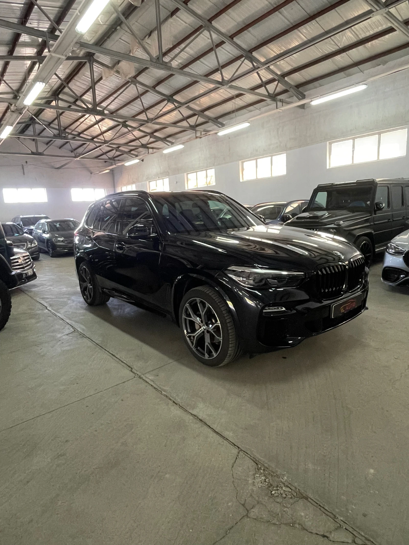 BMW X5 4.0i/Xdr/Mpak/harm/kard/distr/Обдух/панор/360/тегл, снимка 2 - Автомобили и джипове - 55500853