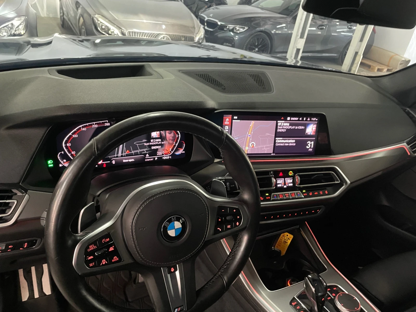 BMW X5 4.0i/Xdr/Mpak/harm/kard/distr/Обдух/панор/360/тегл, снимка 16 - Автомобили и джипове - 55500853