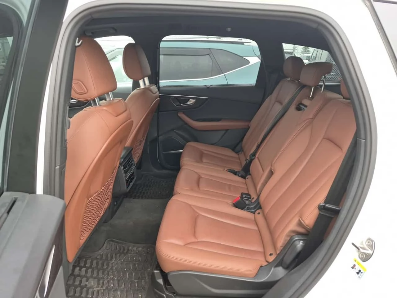 Audi Q7 * PROGRESSIV * CARFAX * ����� �� ����������� | Mobile.bg � ����������� 12