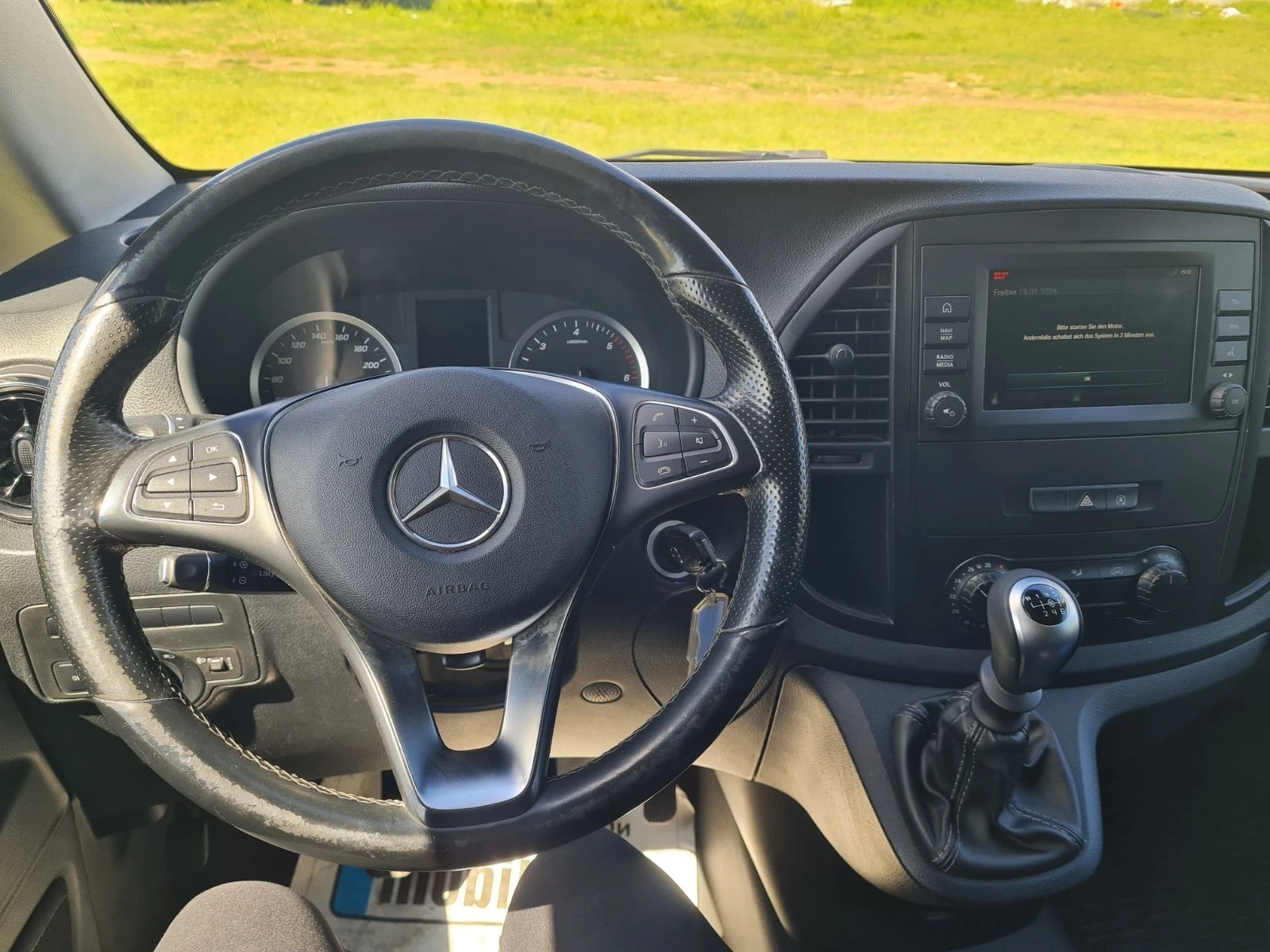 Mercedes-Benz Vito 110 ka/навигация/круиз контрол/парктроник, снимка 13 - Бусове и автобуси - 54723242