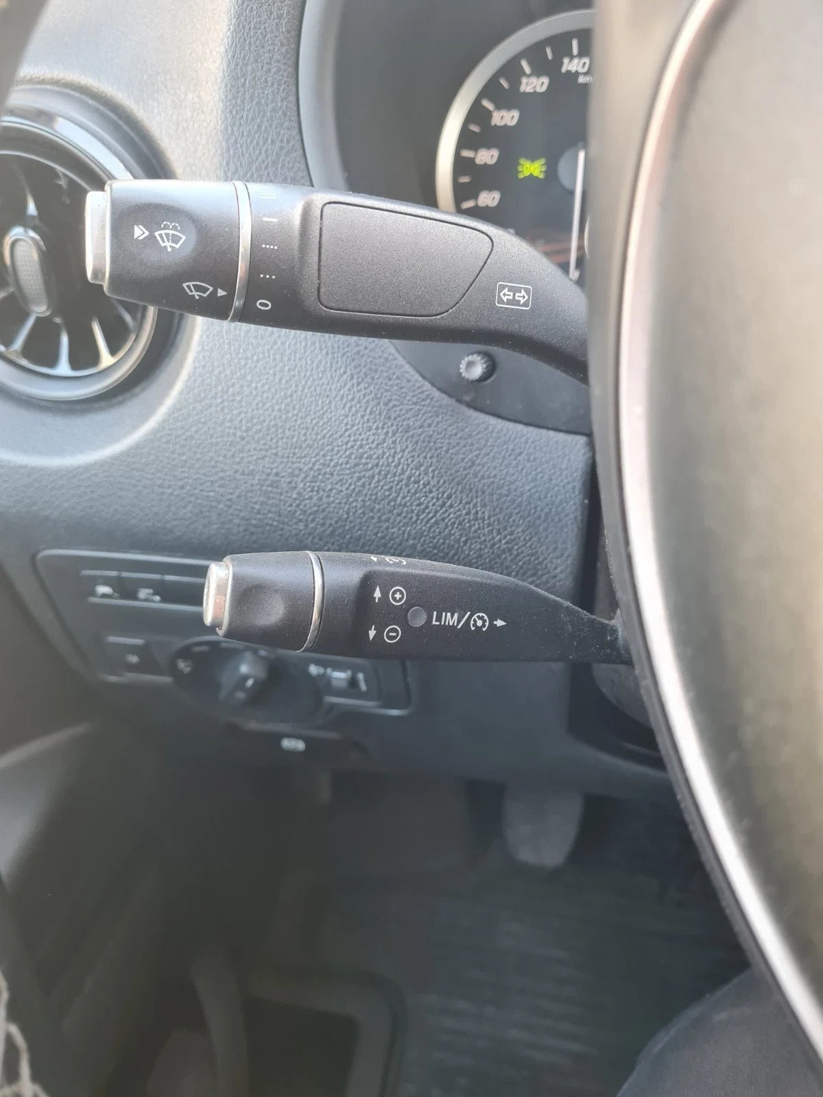 Mercedes-Benz Vito 110 ka/навигация/круиз контрол/парктроник, снимка 16 - Бусове и автобуси - 54723242