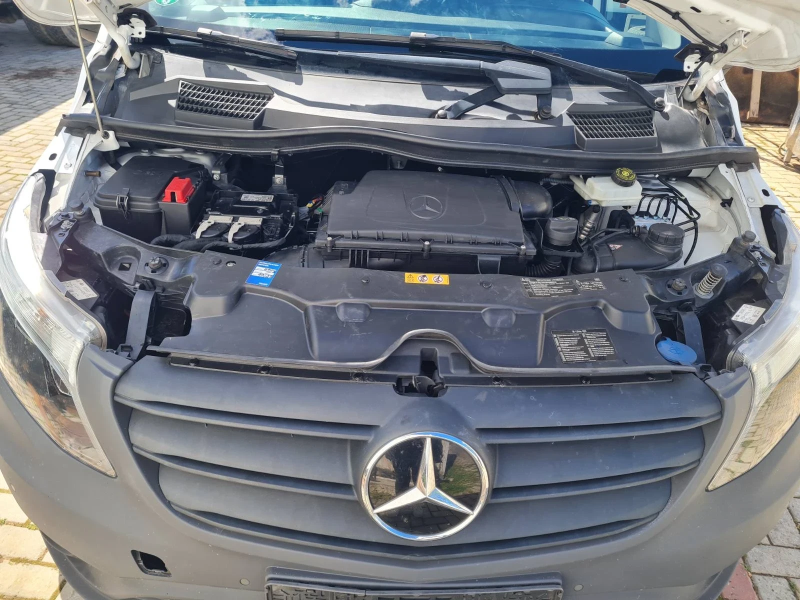 Mercedes-Benz Vito 110 ka/навигация/круиз контрол/парктроник, снимка 11 - Бусове и автобуси - 54723242