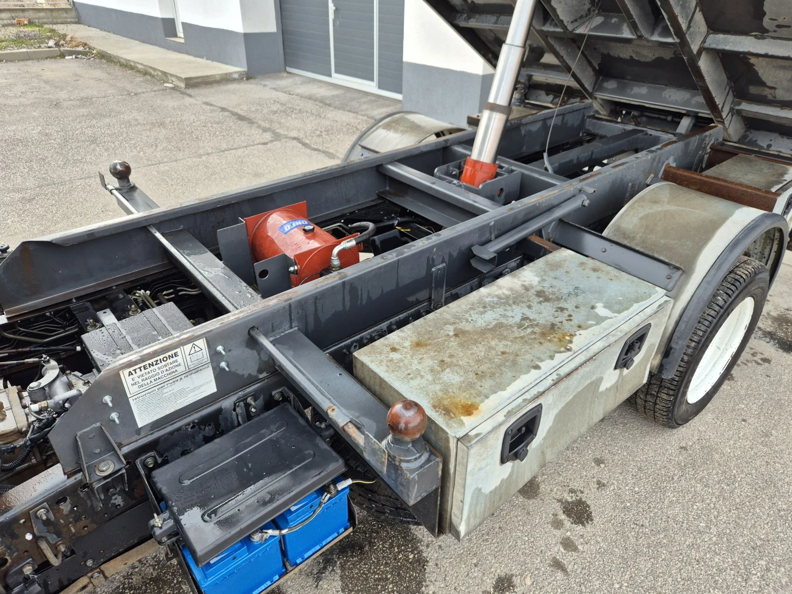 Isuzu Npr * 3.0TD* ITALY* ТРИСТРАНЕН САМОСВАЛ* , снимка 9 - Камиони - 53760299