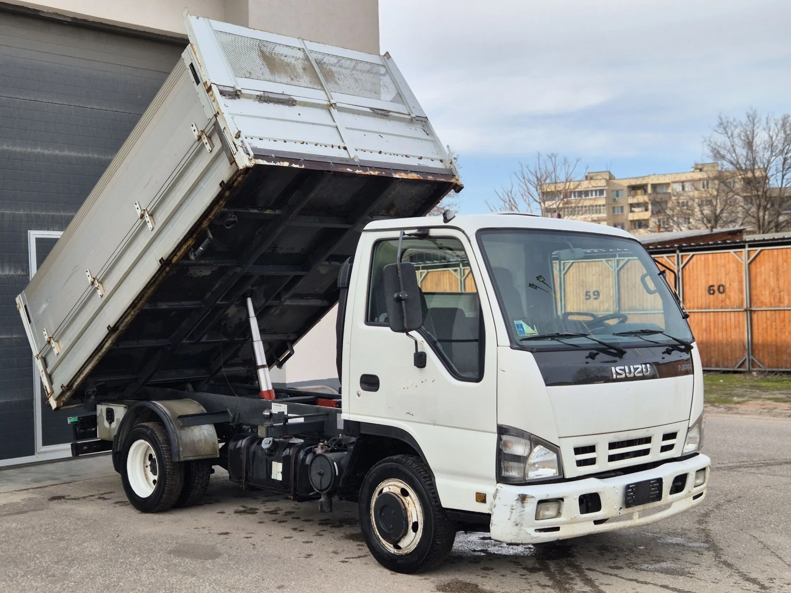 Isuzu Npr * 3.0TD* ITALY* ТРИСТРАНЕН САМОСВАЛ* , снимка 3 - Камиони - 53760299