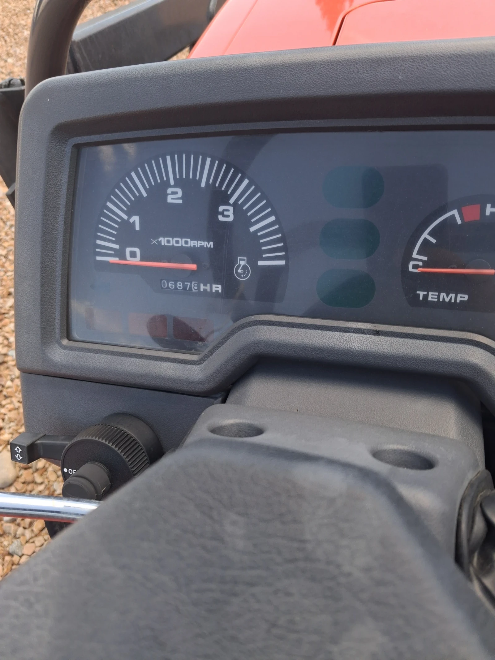 Трактор Kubota СКАЙТРАК, снимка 4 - Селскостопанска техника - 54913773